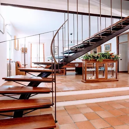 Villa Vallocchia - Sleeps 18 Exclusive Poolgrounds 2 Borgiano (Perugia)