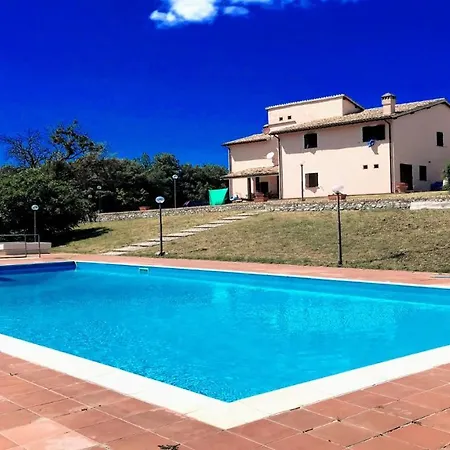 Villa Vallocchia - Sleeps 18 Exclusive Poolgrounds 2 Borgiano (Perugia)