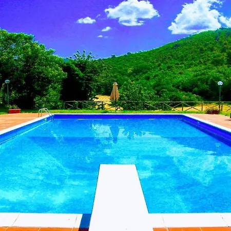 Villa Vallocchia - Sleeps 18 Exclusive Poolgrounds 2 Borgiano (Perugia)