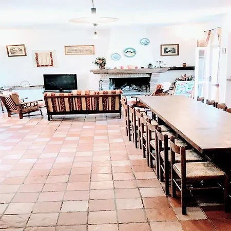 Villa Vallocchia - Sleeps 18 Exclusive Poolgrounds 2 Villa
