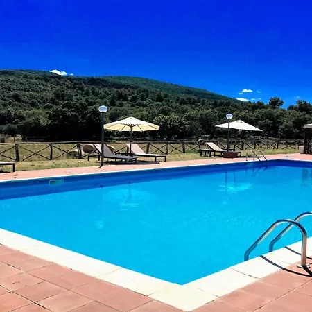 Villa Vallocchia - Sleeps 18 Exclusive Poolgrounds 2 Villa *