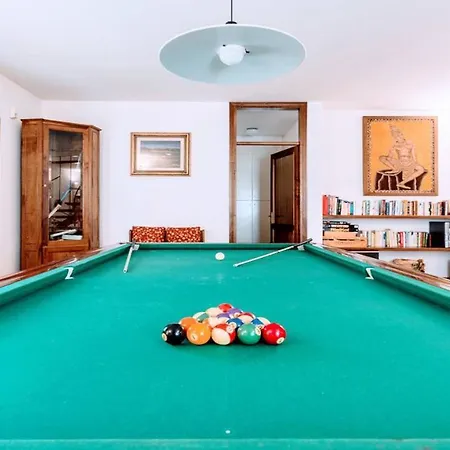 Villa Vallocchia - Sleeps 18 Exclusive Poolgrounds 2 Villa Borgiano (Perugia)