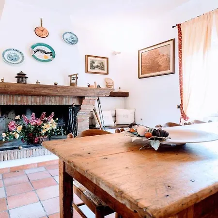 Villa Vallocchia - Sleeps 18 Exclusive Poolgrounds 2 *