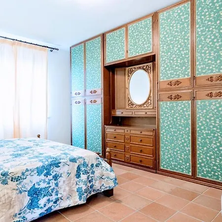 Villa Vallocchia - Sleeps 18 Exclusive Poolgrounds 2 Villa
