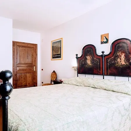 Villa Vallocchia - Sleeps 18 Exclusive Poolgrounds 2 * Borgiano (Perugia)